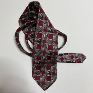 Vito Rufolo Vintage Italian Silk Burgundy Pattern Tie